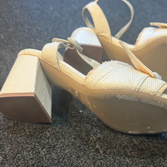 Alexandre Birman Maxi Clarita Woven Block Heel Sandals |Size 38 US 8 |Pearl |Bow - Picture 4 of 6